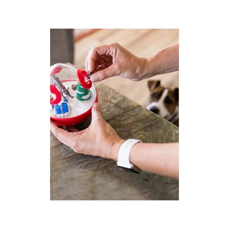 Pet Play | Jouet Distributeur De Friandises Pour Chien - Wobble Ball Rouge 4 Pet Play | Jouet Distributeur De Friandises Pour Chien - Wobble Ball Rouge – Image 2