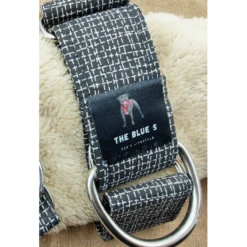 The Blue S | Chien | Collier In Line Noir Et Blanc 15 The Blue S | Chien | Collier In Line Noir Et Blanc -Fournitures Pour Chiens the blue s chien collier in line noir et blanc 6