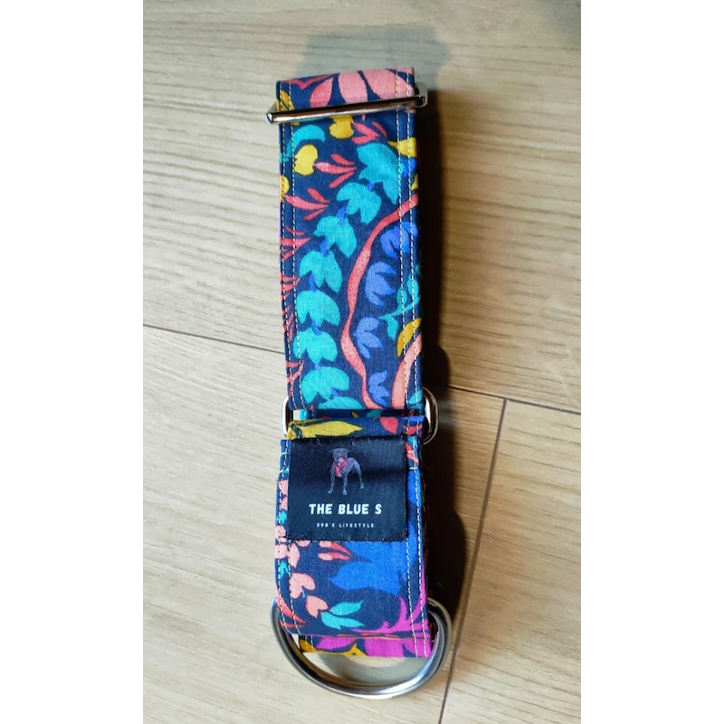 The Blue S | Chien | Collier Wild Flowers 11 The Blue S | Chien | Collier Wild Flowers – Image 9