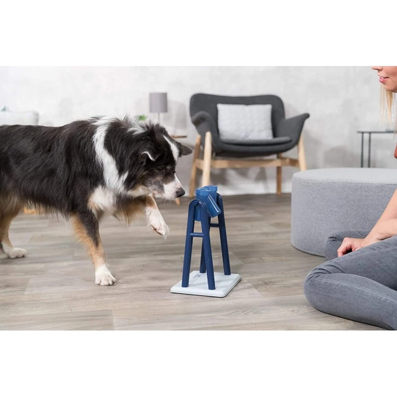 Trixie | The Bottles - Turn Around | Jouet Interactif Distributeur De Friandises Pour Chien 4 Trixie | The Bottles - Turn Around | Jouet Interactif Distributeur De Friandises Pour Chien – Image 2